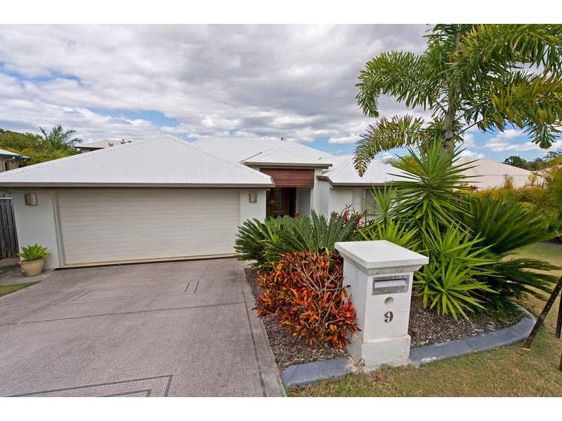 9 Rainbow Circuit, Coomera Waters QLD 4209