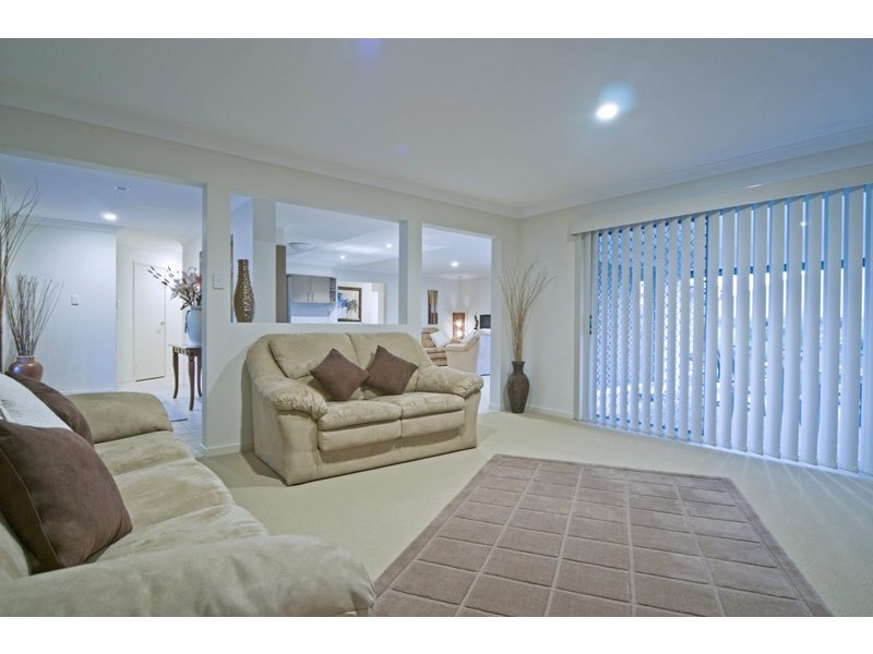 9 Rainbow Circuit, Coomera Waters QLD 4209