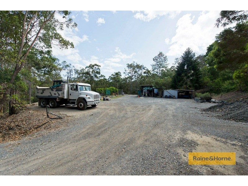 266 Kopps Rd, Oxenford QLD 4210