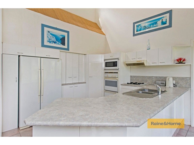 266 Kopps Rd, Oxenford QLD 4210