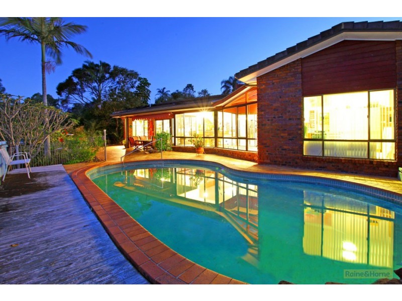 32 Adaminaby Dr, Helensvale QLD 4212