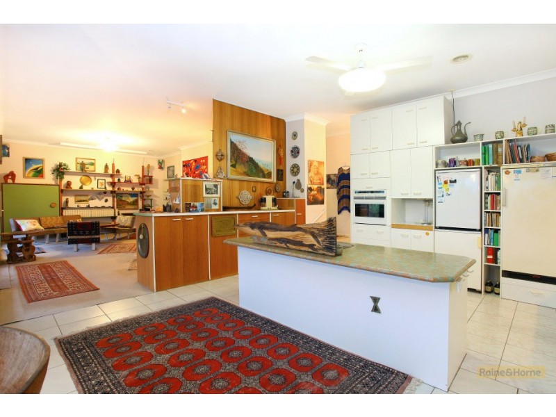 32 Adaminaby Dr, Helensvale QLD 4212