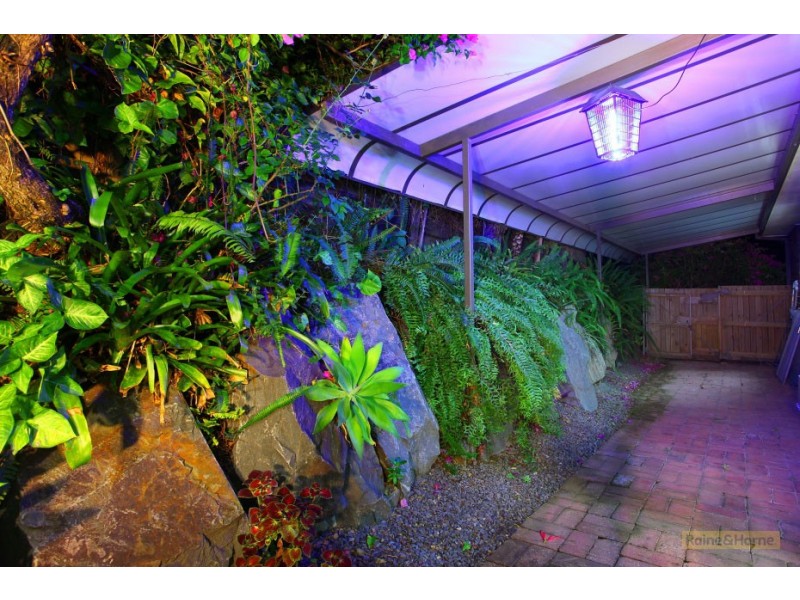 32 Adaminaby Dr, Helensvale QLD 4212