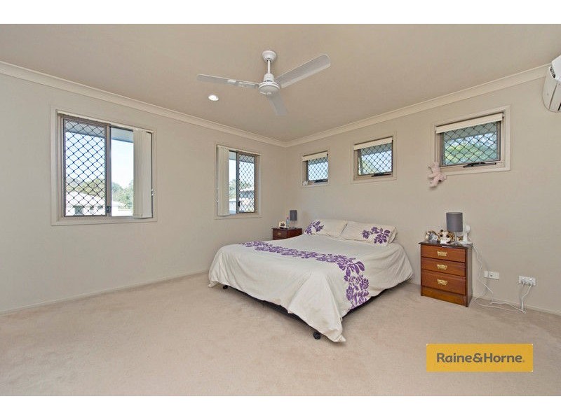 42 Silver Dawn Crescent, Oxenford QLD 4210