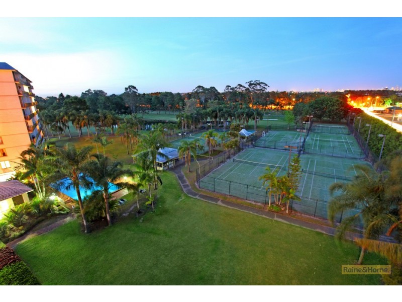 41/13 Fairway Drive, Clear Island Waters QLD 4226
