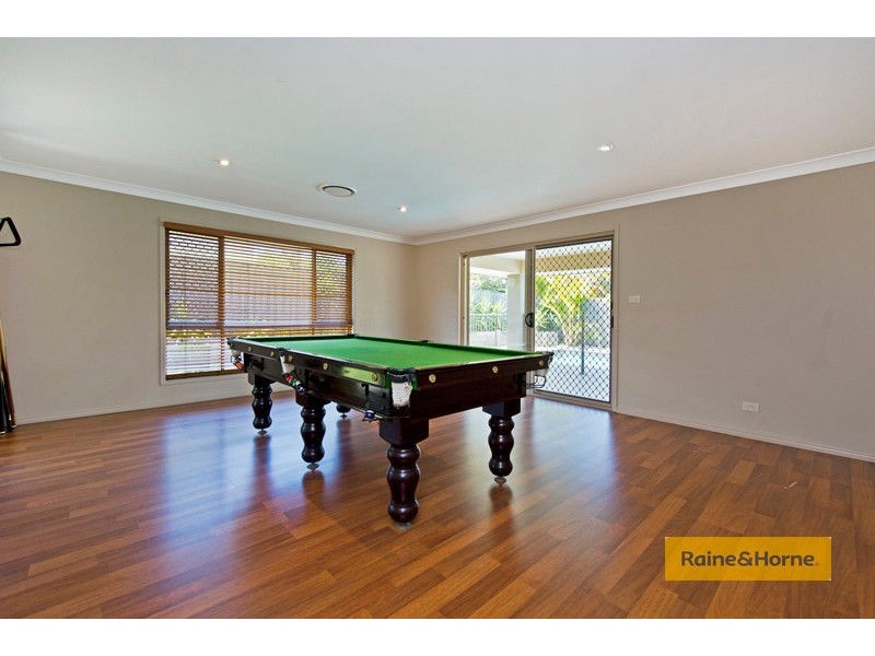 8 Ragamuffin Drive, Coomera Waters QLD 4209