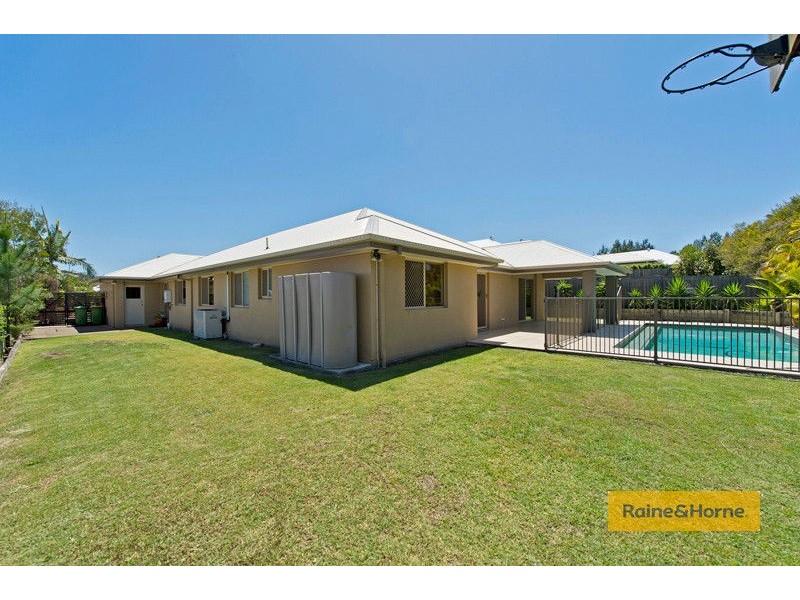8 Ragamuffin Drive, Coomera Waters QLD 4209