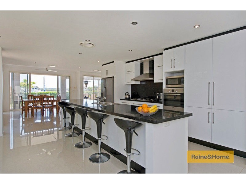 20 Brindabella Close, Coomera Waters QLD 4209