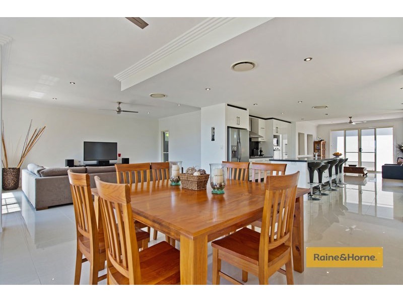 20 Brindabella Close, Coomera Waters QLD 4209