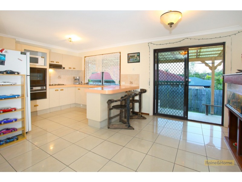 73 Discovery Drive, Helensvale QLD 4212