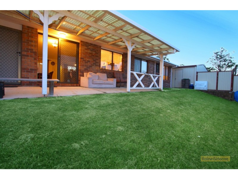 73 Discovery Drive, Helensvale QLD 4212