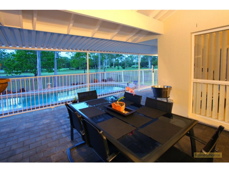 11 Lockhart Place, Helensvale QLD 4212