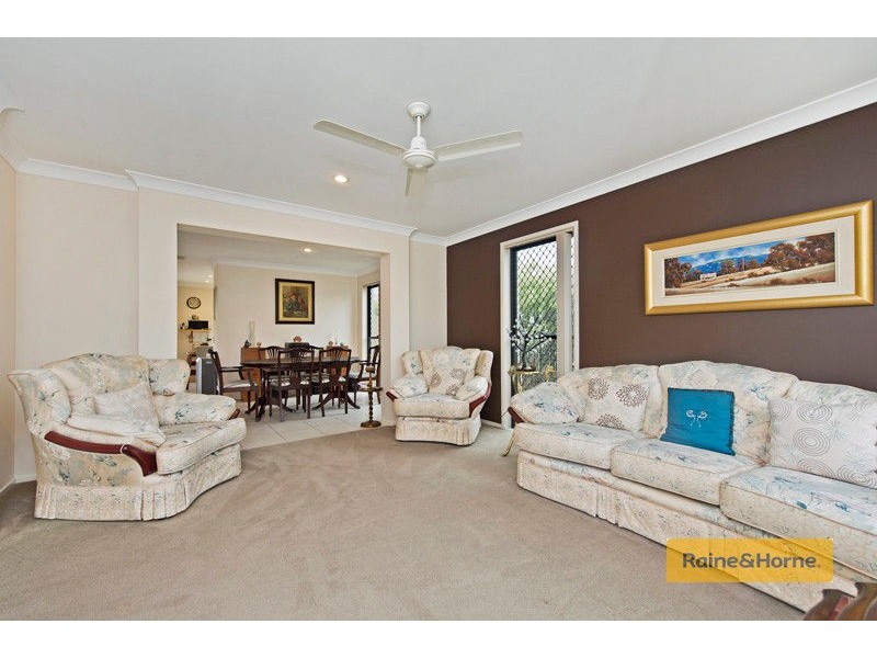 15 Cobb and Co Drive, Oxenford QLD 4210