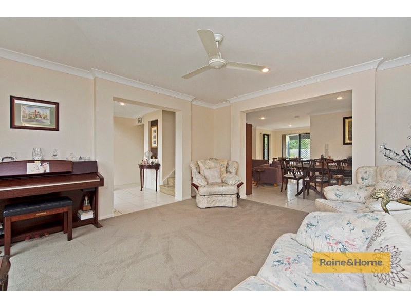 15 Cobb and Co Drive, Oxenford QLD 4210