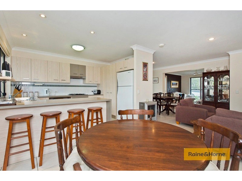 15 Cobb and Co Drive, Oxenford QLD 4210