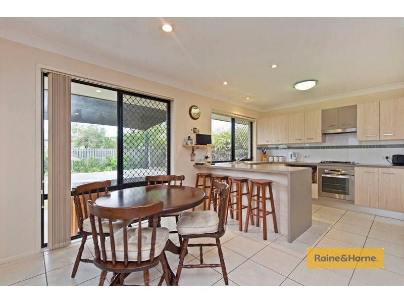 15 Cobb and Co Drive, Oxenford QLD 4210