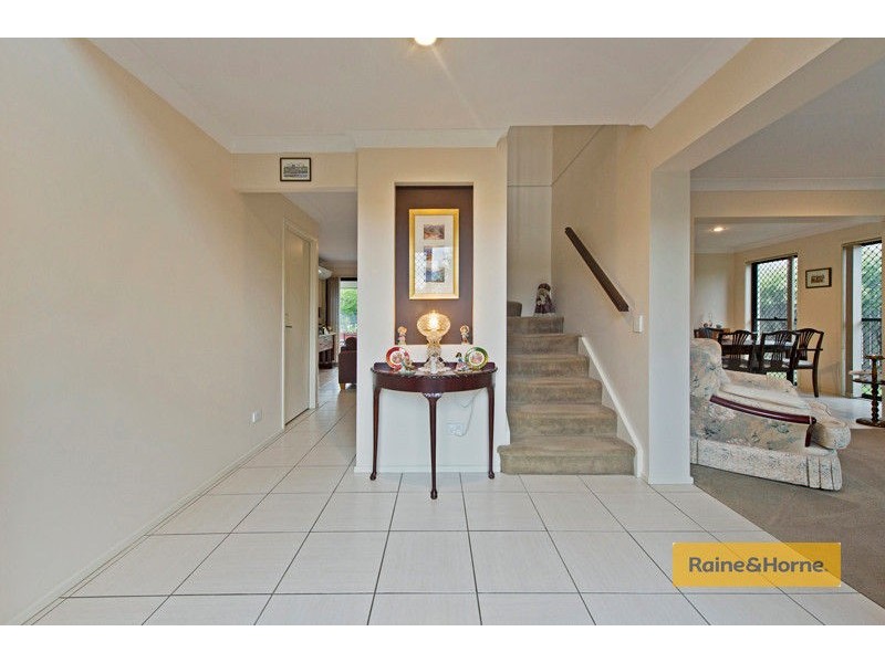 15 Cobb and Co Drive, Oxenford QLD 4210