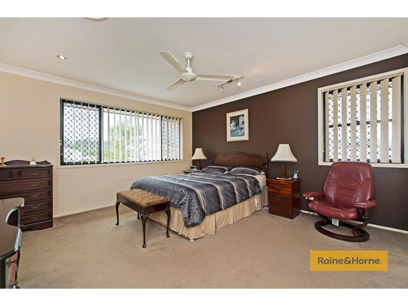 15 Cobb and Co Drive, Oxenford QLD 4210