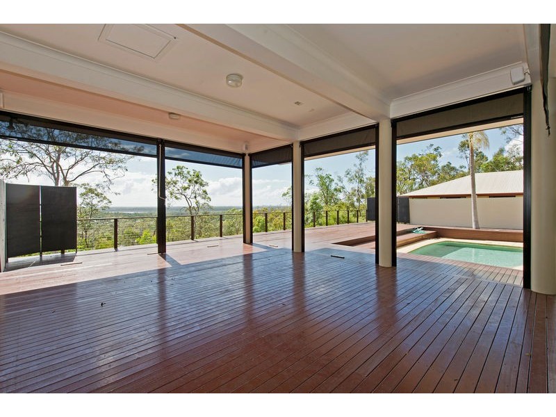 53 Highvale Drive, Helensvale QLD 4212