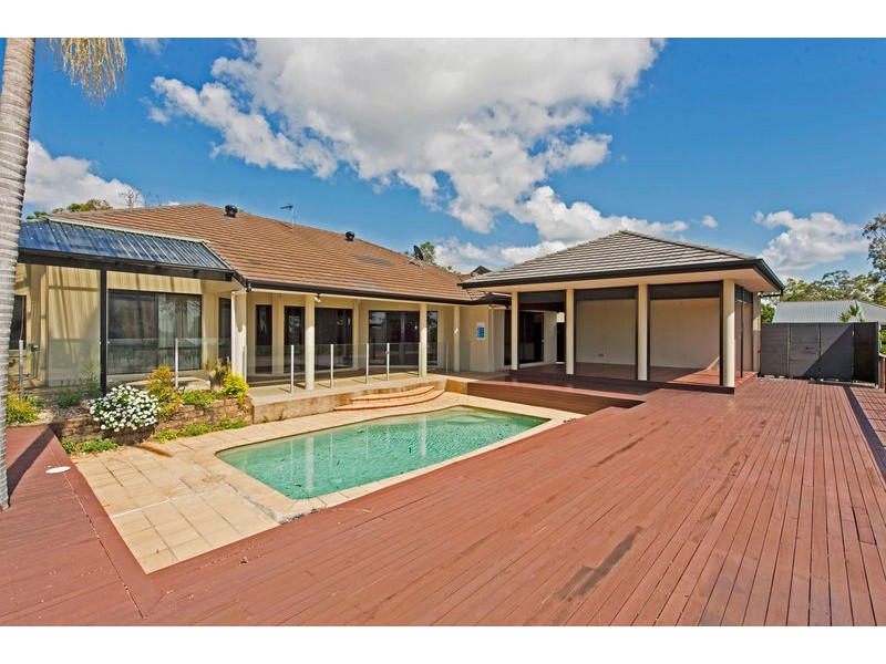 53 Highvale Drive, Helensvale QLD 4212