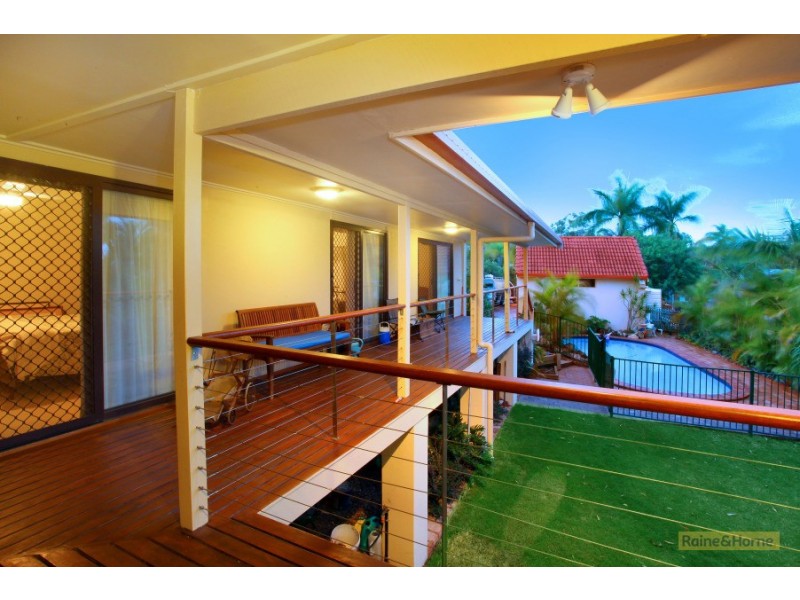 16 Surrey Court, Helensvale QLD 4212