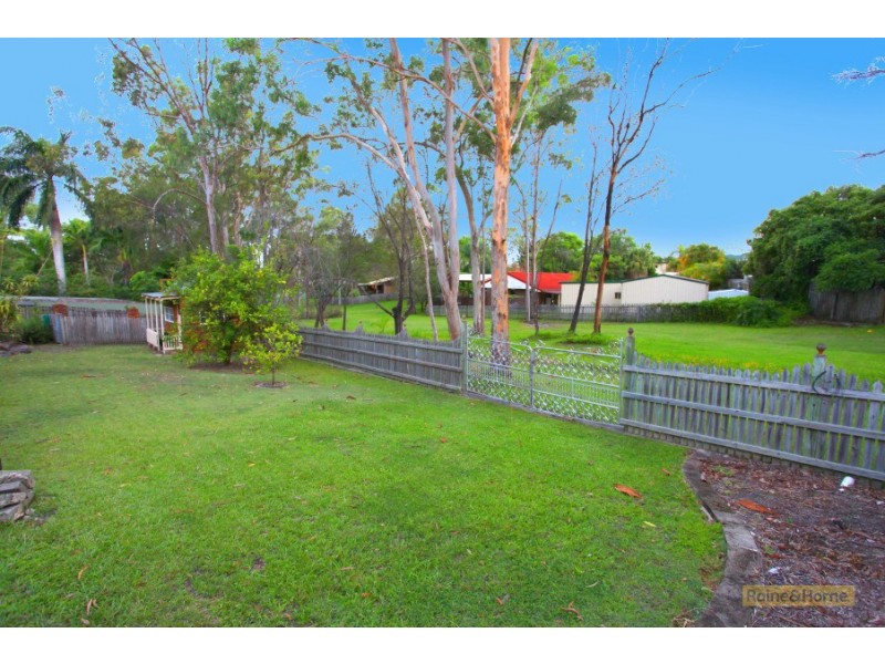 16 Surrey Court, Helensvale QLD 4212