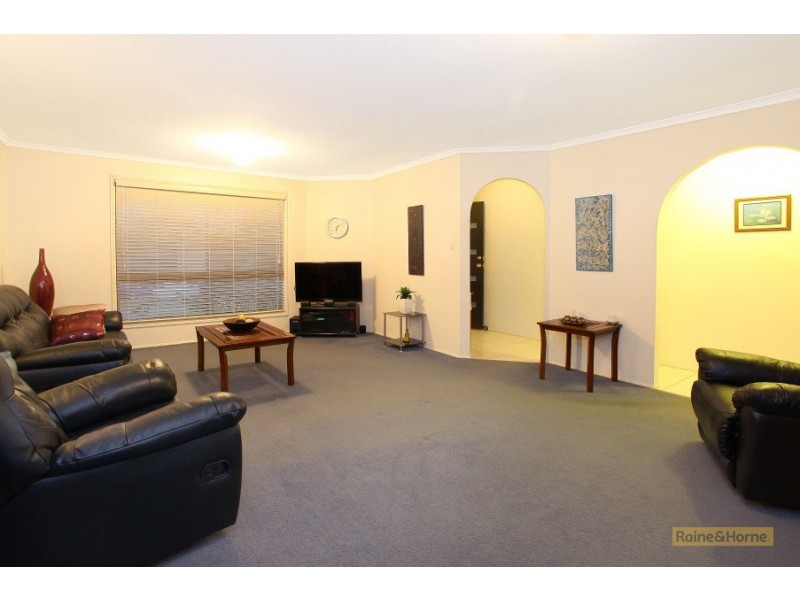 7 Gosford Court, Helensvale QLD 4212