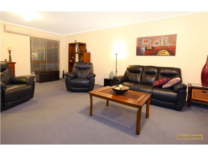 7 Gosford Court, Helensvale QLD 4212