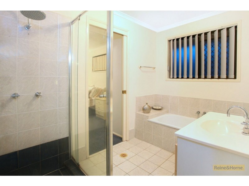 7 Gosford Court, Helensvale QLD 4212