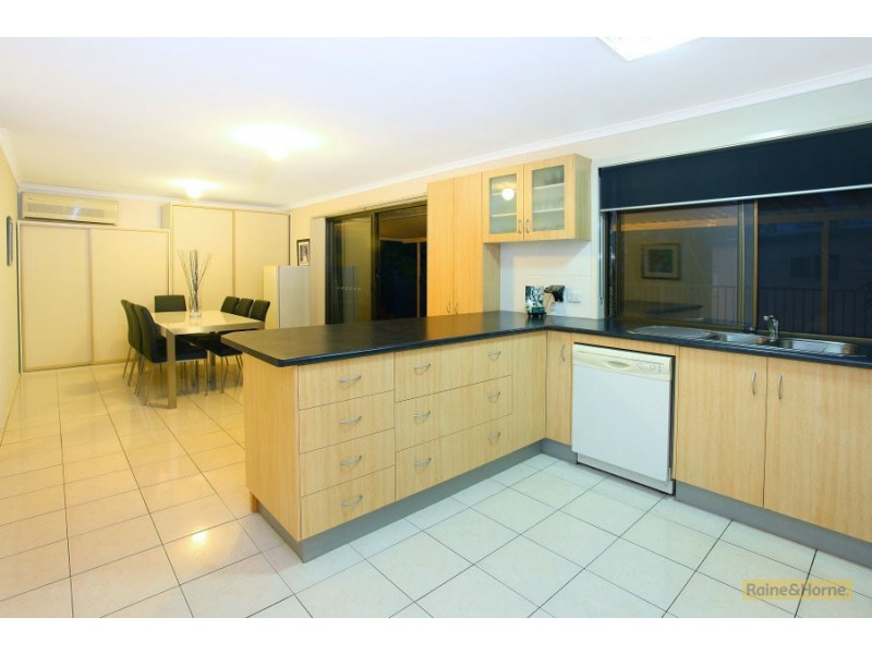 7 Gosford Court, Helensvale QLD 4212