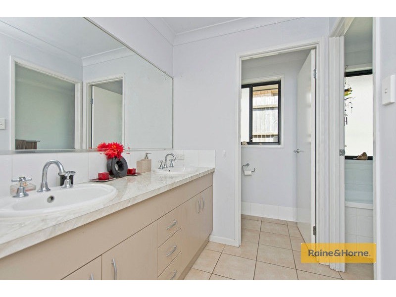 6 Lauren Grove, Upper Coomera QLD 4209