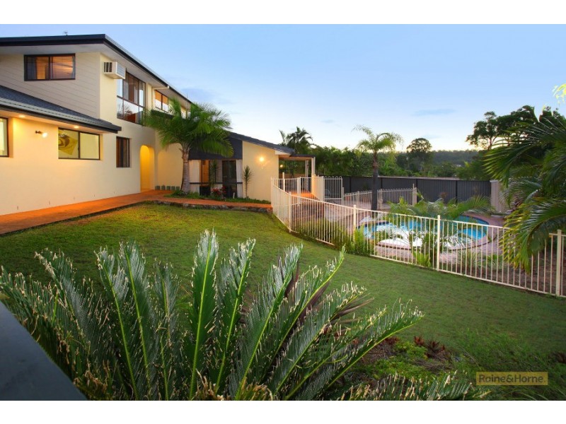 9 Katoomba Ct, Helensvale QLD 4212