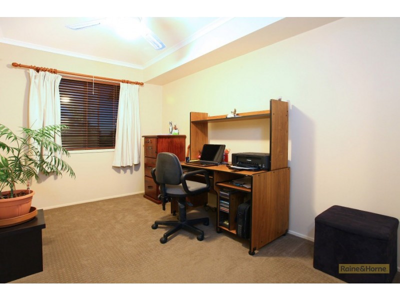 9 Katoomba Ct, Helensvale QLD 4212