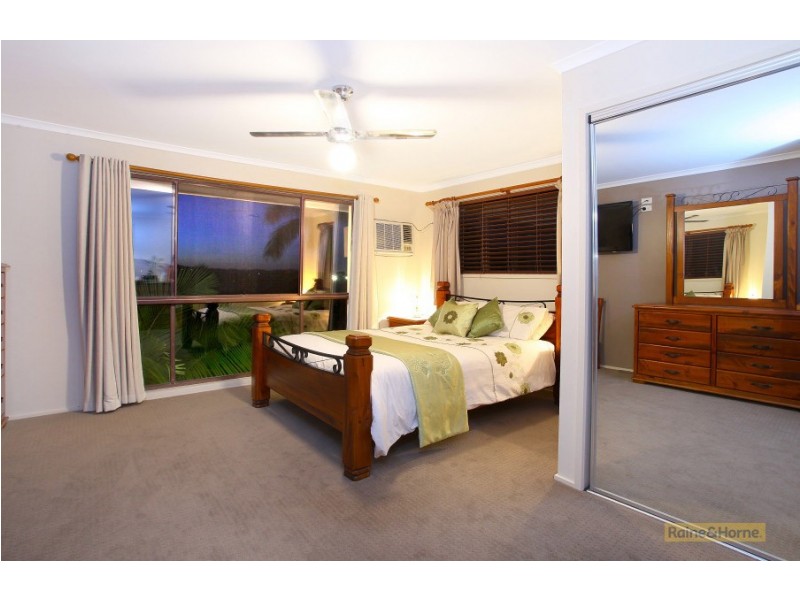 9 Katoomba Ct, Helensvale QLD 4212