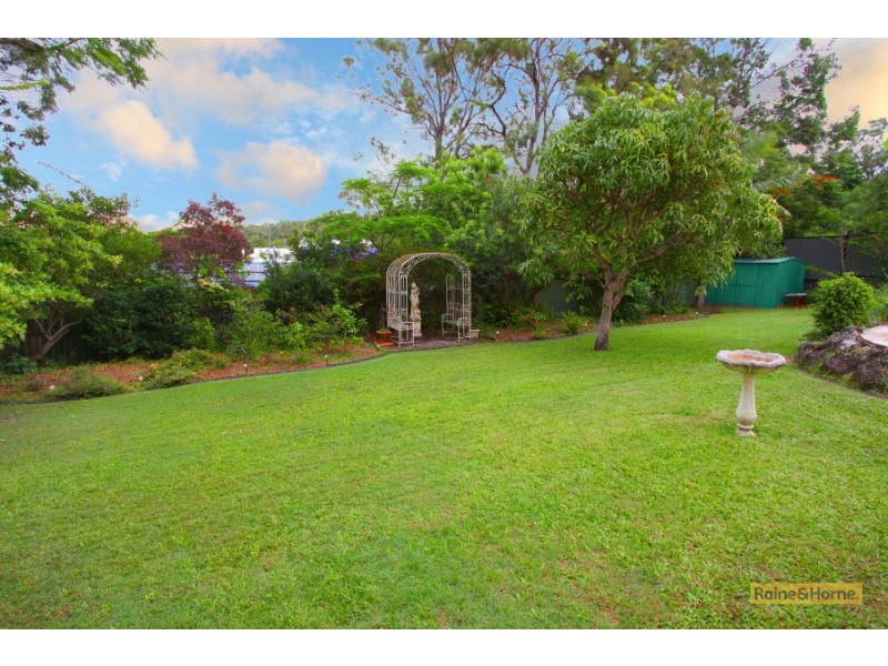 7 Narooma Place, Helensvale QLD 4212