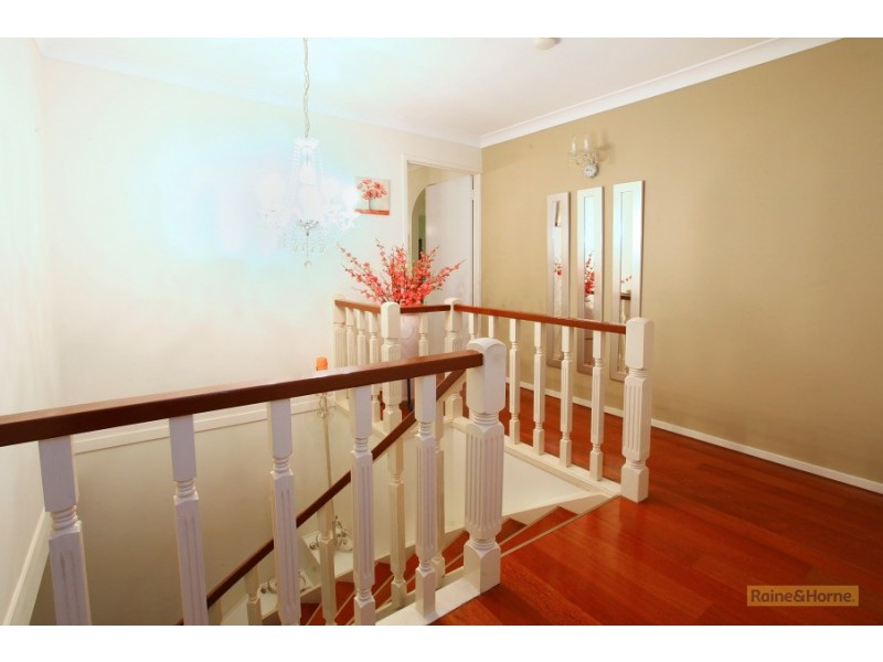 7 Narooma Place, Helensvale QLD 4212