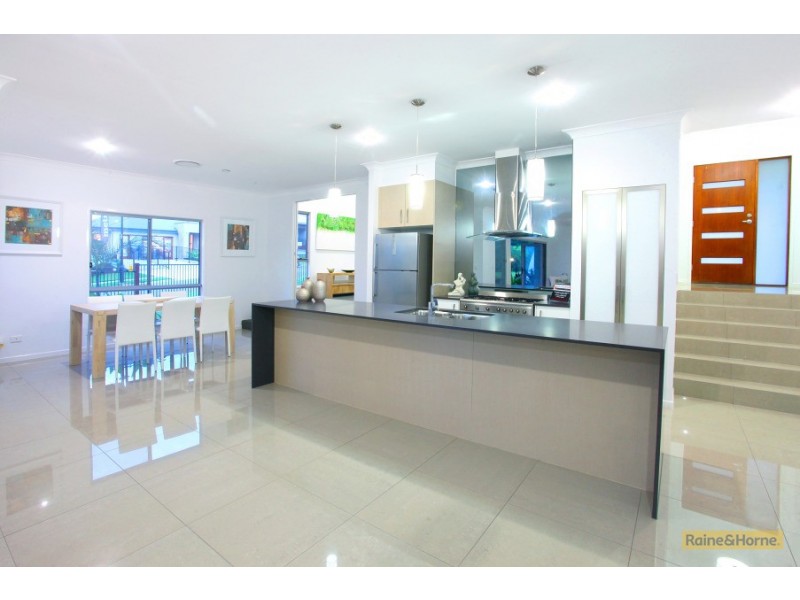 3 Valley Brook Rise, Upper Coomera QLD 4209