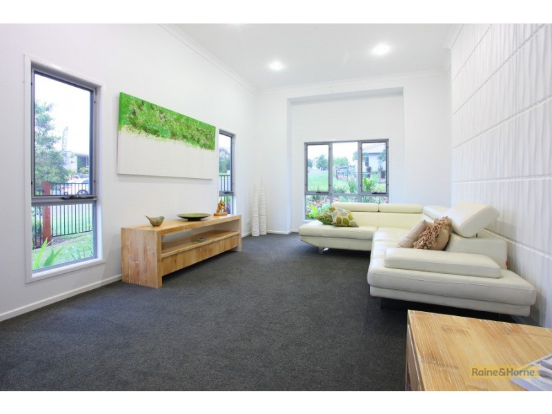 3 Valley Brook Rise, Upper Coomera QLD 4209