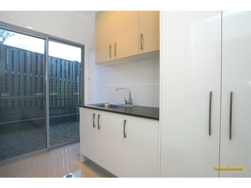 3 Valley Brook Rise, Upper Coomera QLD 4209