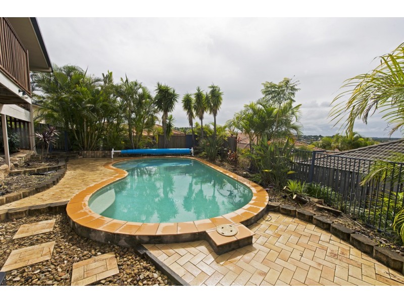 3 Gould Place, Pacific Pines QLD 4211