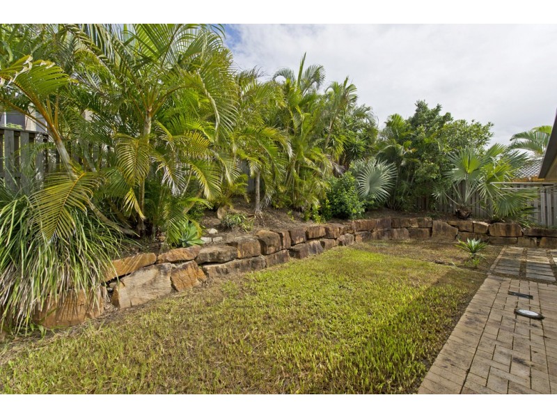 3 Gould Place, Pacific Pines QLD 4211