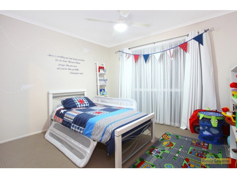 2 Kendall Place, Helensvale QLD 4212