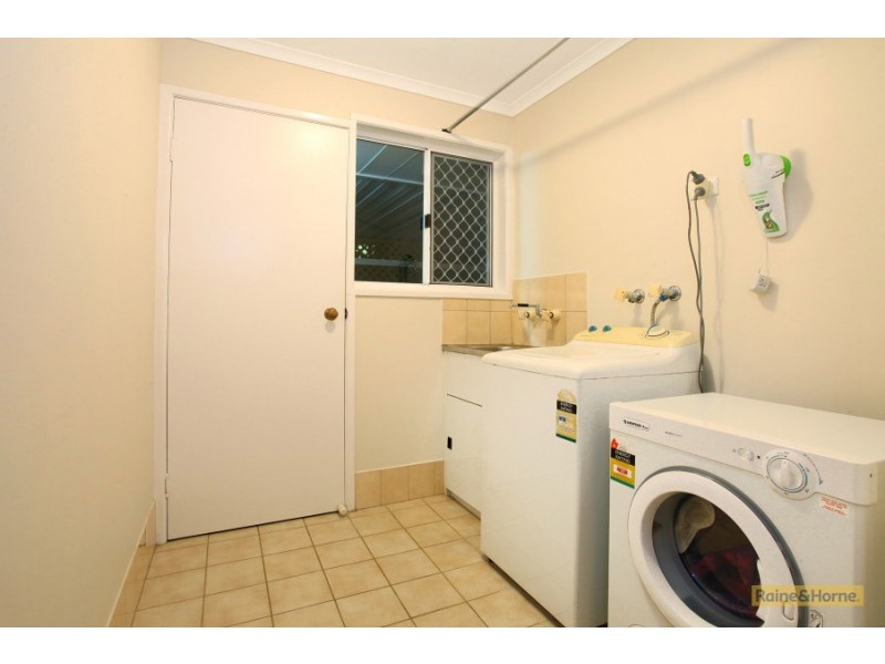 2 Kendall Place, Helensvale QLD 4212