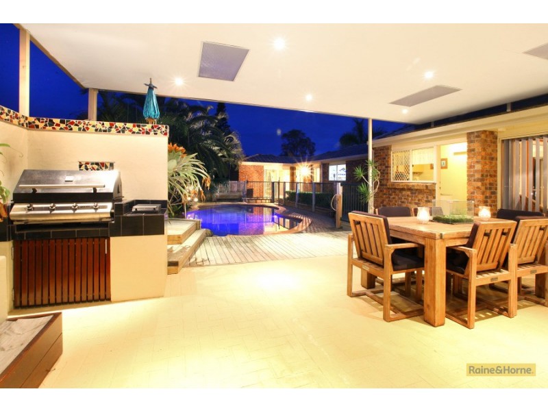 7 Penrith Court, Helensvale QLD 4212