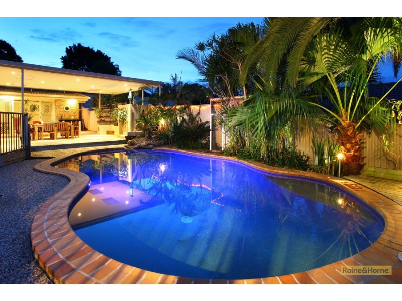 7 Penrith Court, Helensvale QLD 4212