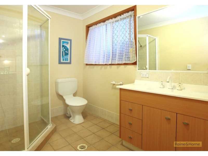 7 Penrith Court, Helensvale QLD 4212