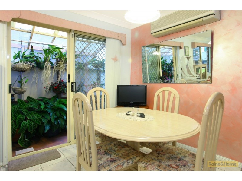 1/12 Rouen Avenue, Paradise Point QLD 4216