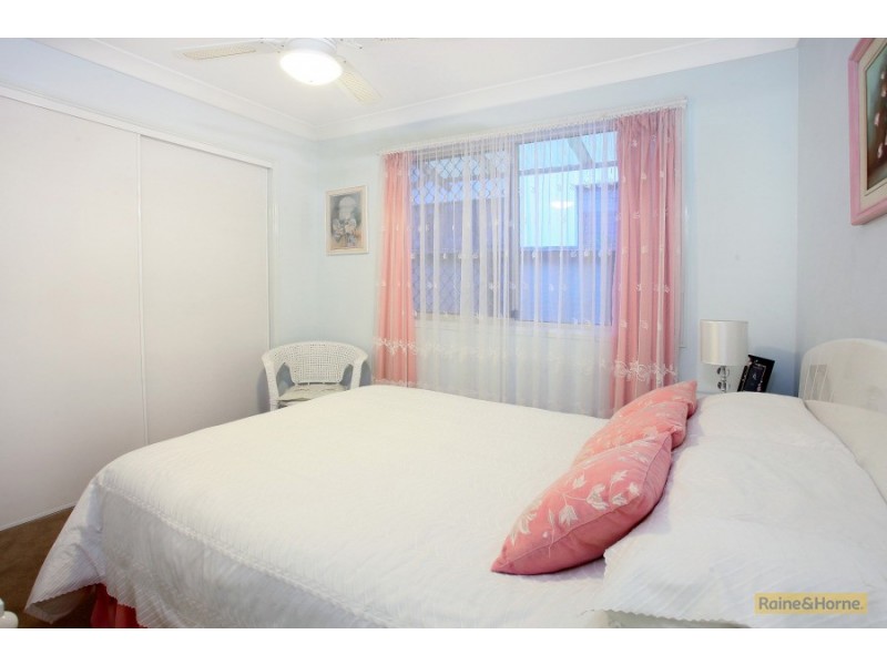 1/12 Rouen Avenue, Paradise Point QLD 4216