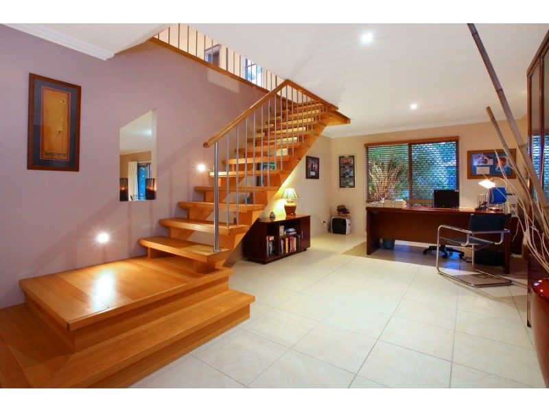 3 Katoomba Court, Helensvale QLD 4212