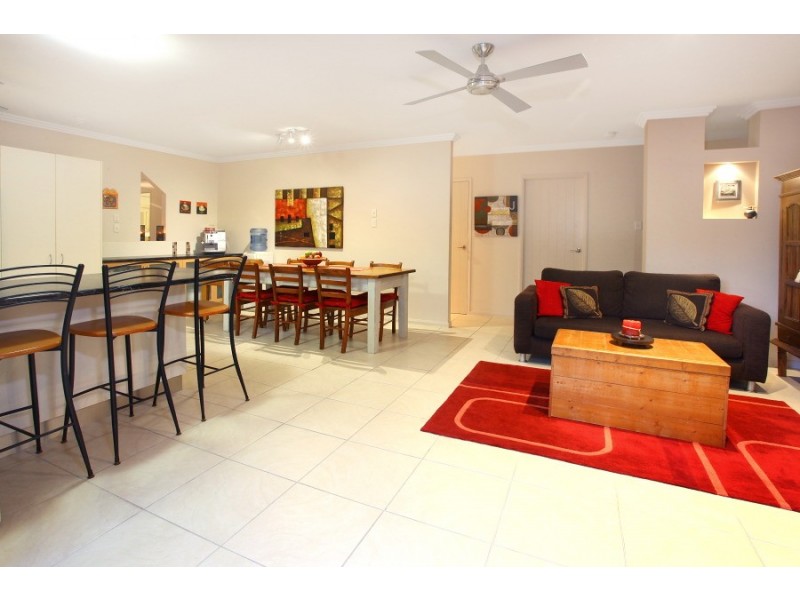 3 Katoomba Court, Helensvale QLD 4212